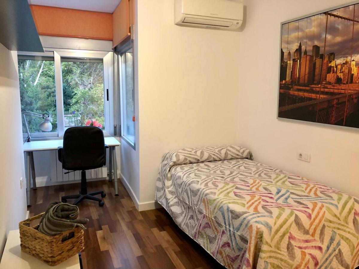 Mike'S Apartment. Parking Y Piscina กรานาดา ภายนอก รูปภาพ